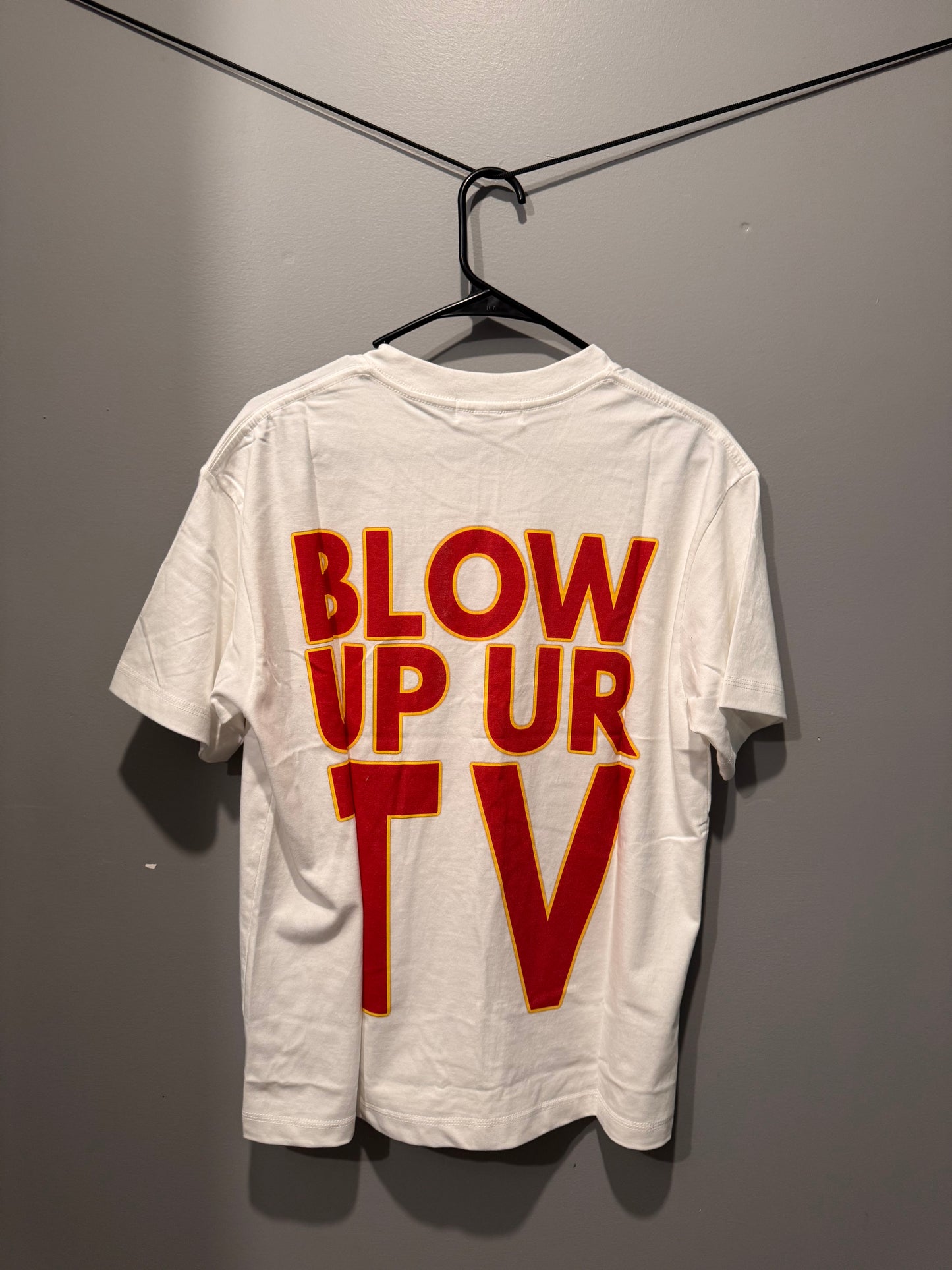 BLOW UP UR TV TSHIRT