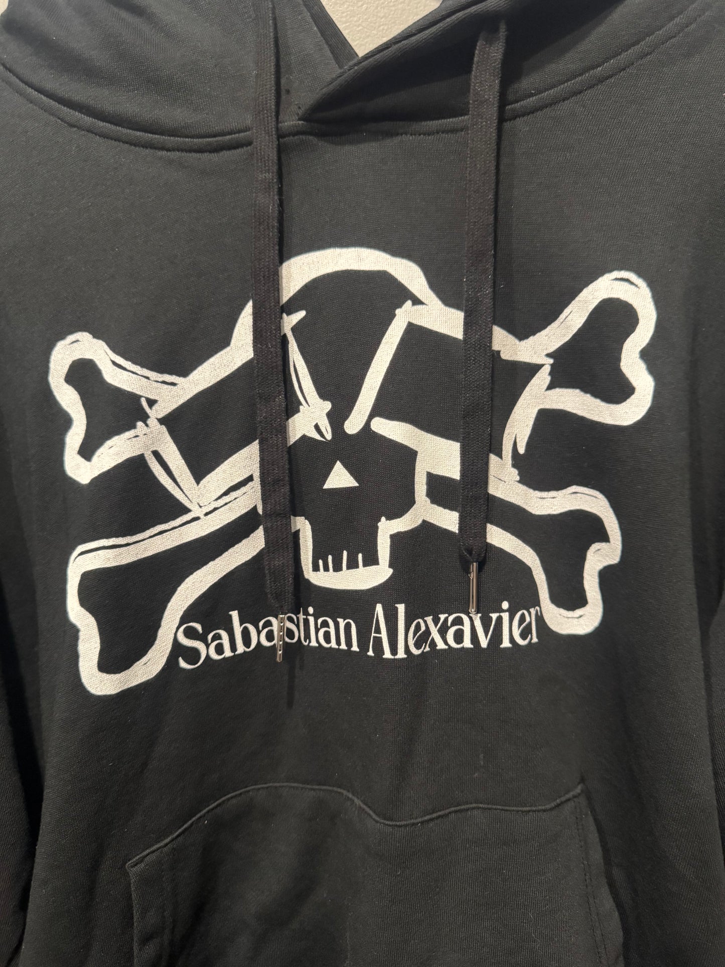 CROSSBONE V2 HOODIE